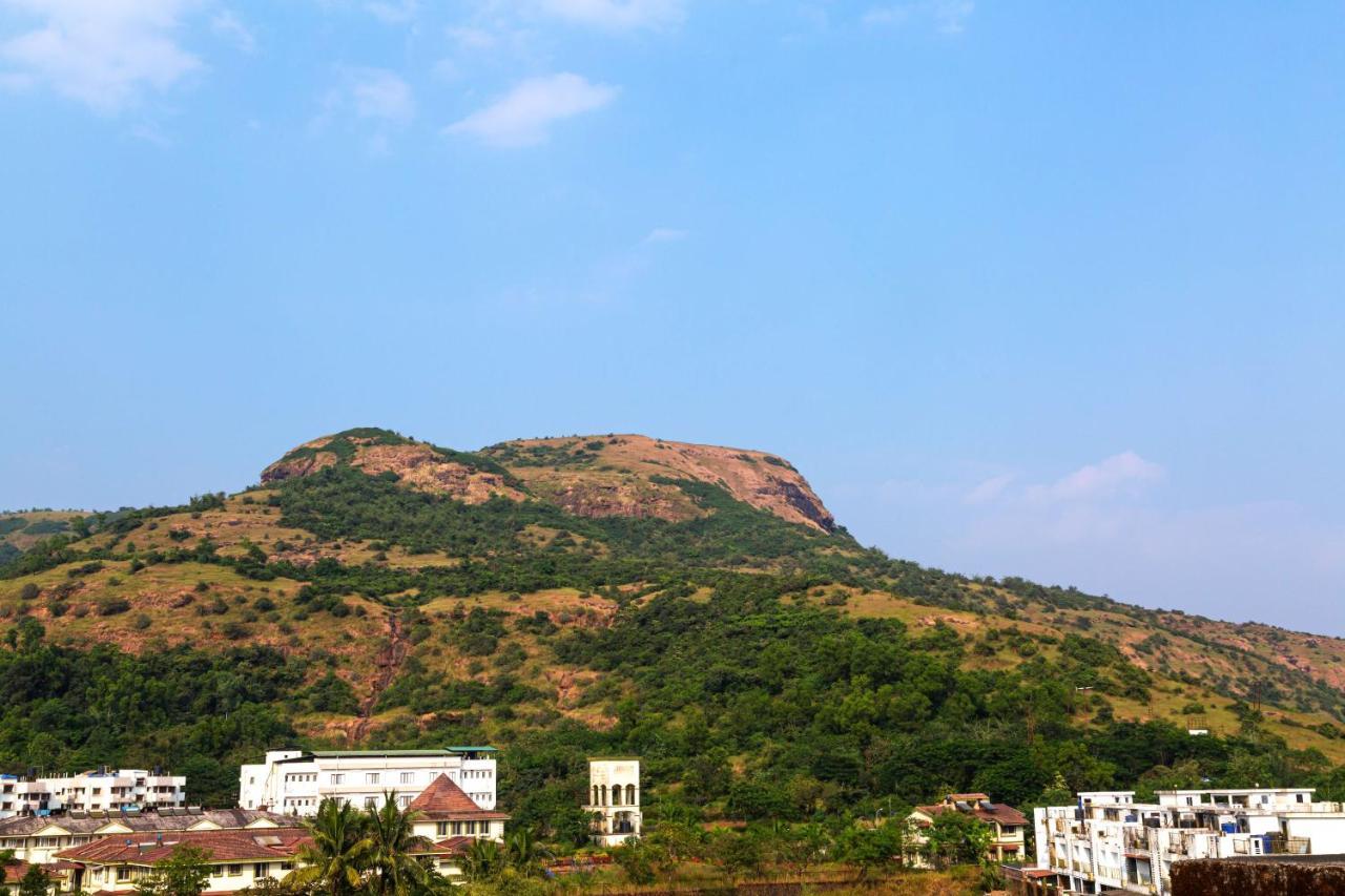 SaffronStays Urja, Lonavala Exteriör bild